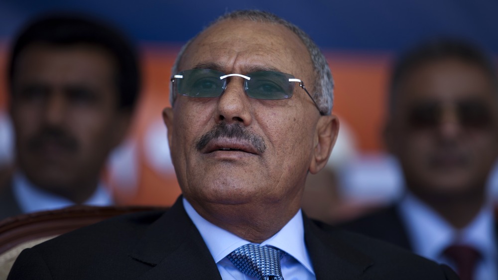 Ali Abdullah Saleh wearing glasses