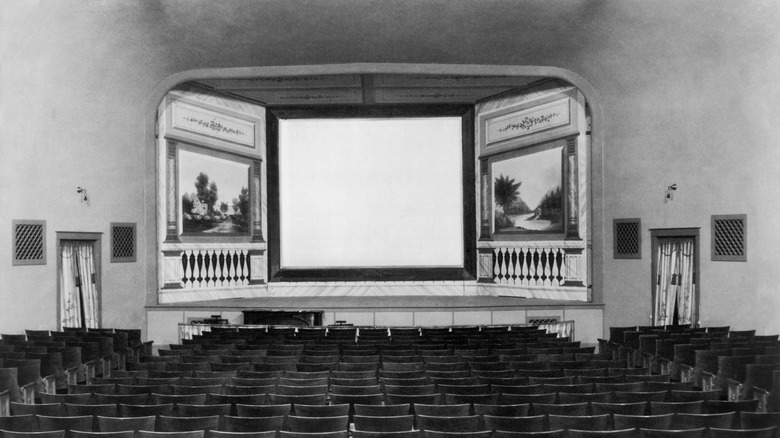 A movie theater in 1921