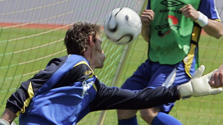 soccer header goalie