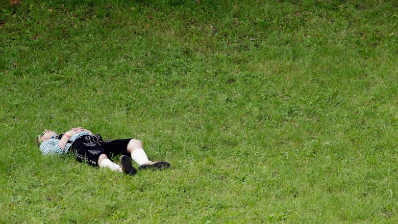 larper lying in field