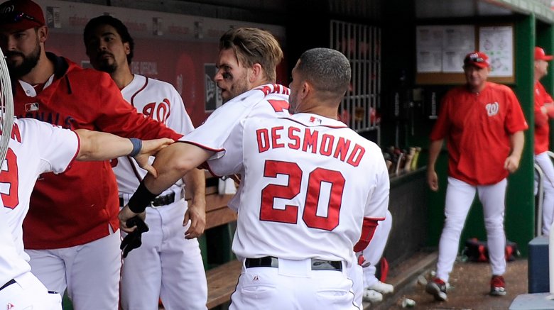 Bryce Harper fighting in dugout