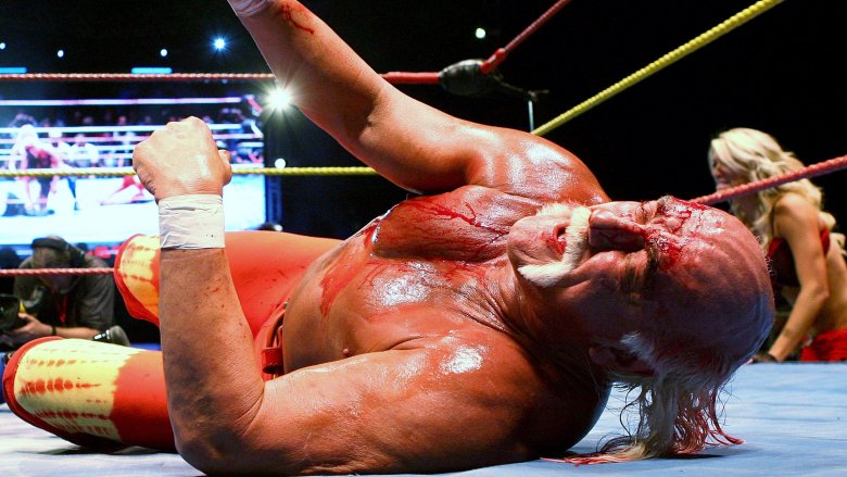 hulk hogan injured on mat