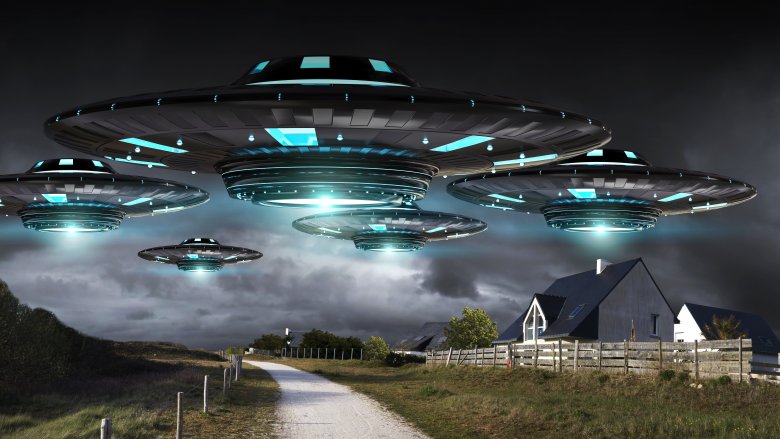 ufo aliens flying saucer