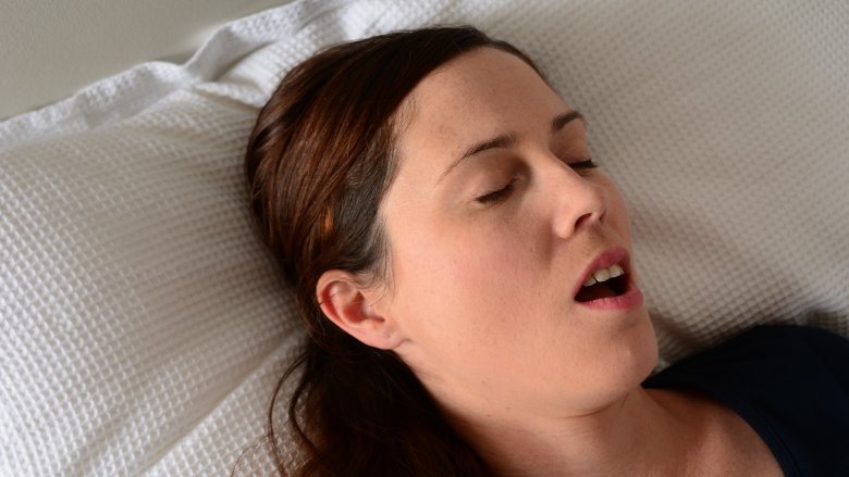 woman asleep, teeth, dreaming