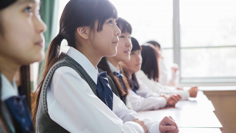 japanese schoolgirls