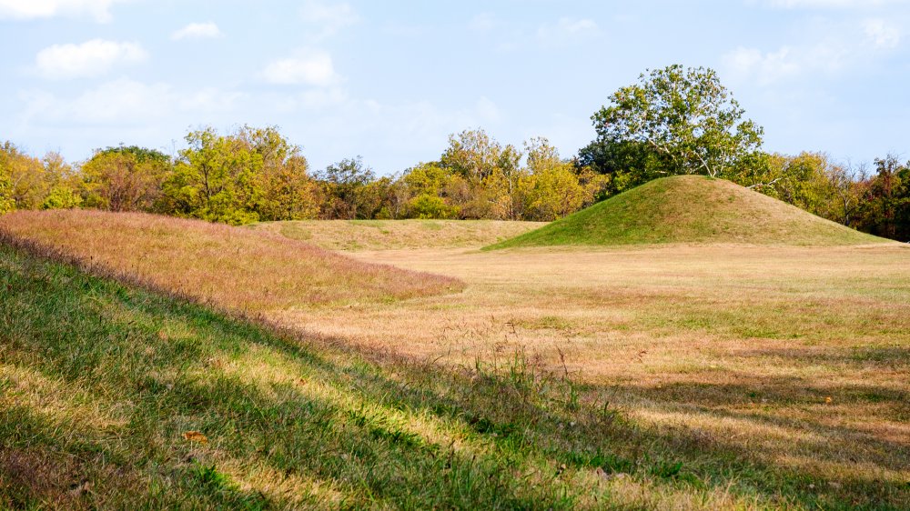 Hopewell burial mound