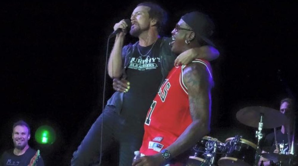 Eddie Vedder and Dennis Rodman in 2016