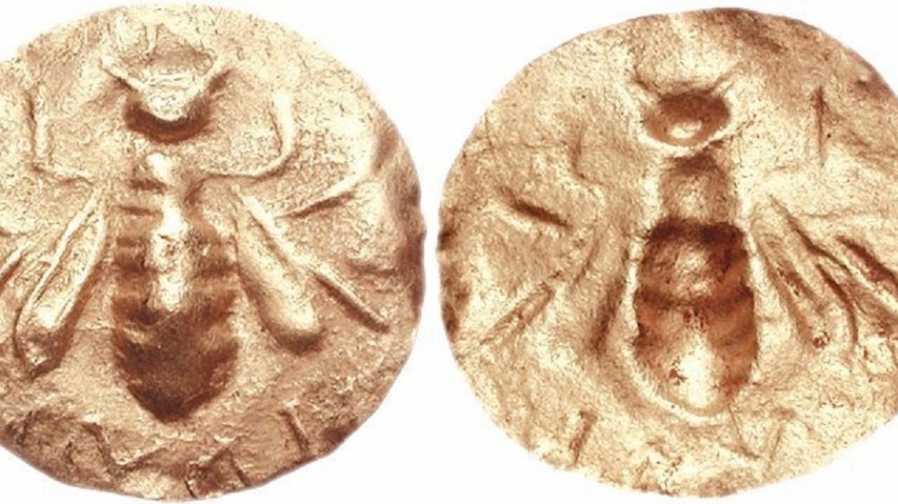 A 5th to 1st century Charon's Obol with a honeybee portrait