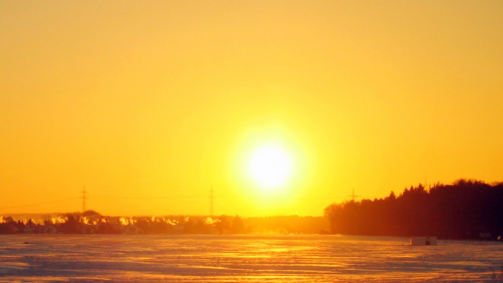 Neulussheim, sunrise, snow, near cemetery