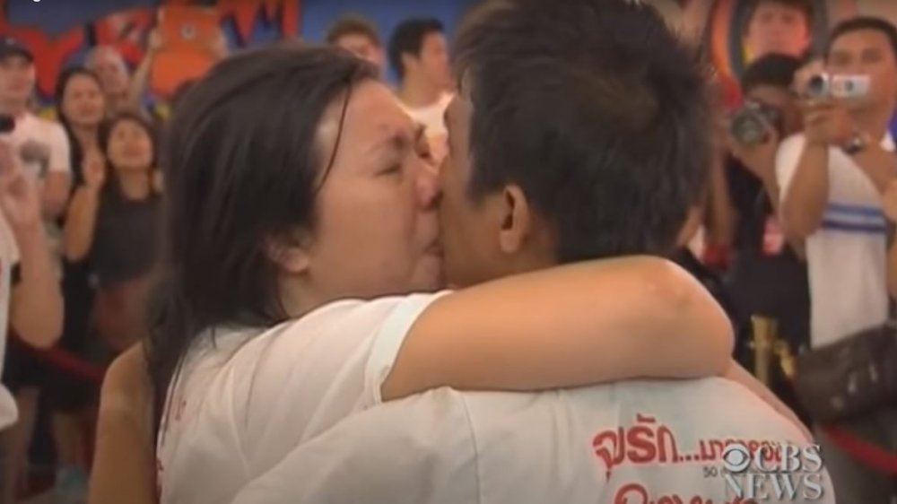Ekkachai Tiranarat and Laksana Tiranarat of Thailand set the world record for longest kiss in 2013