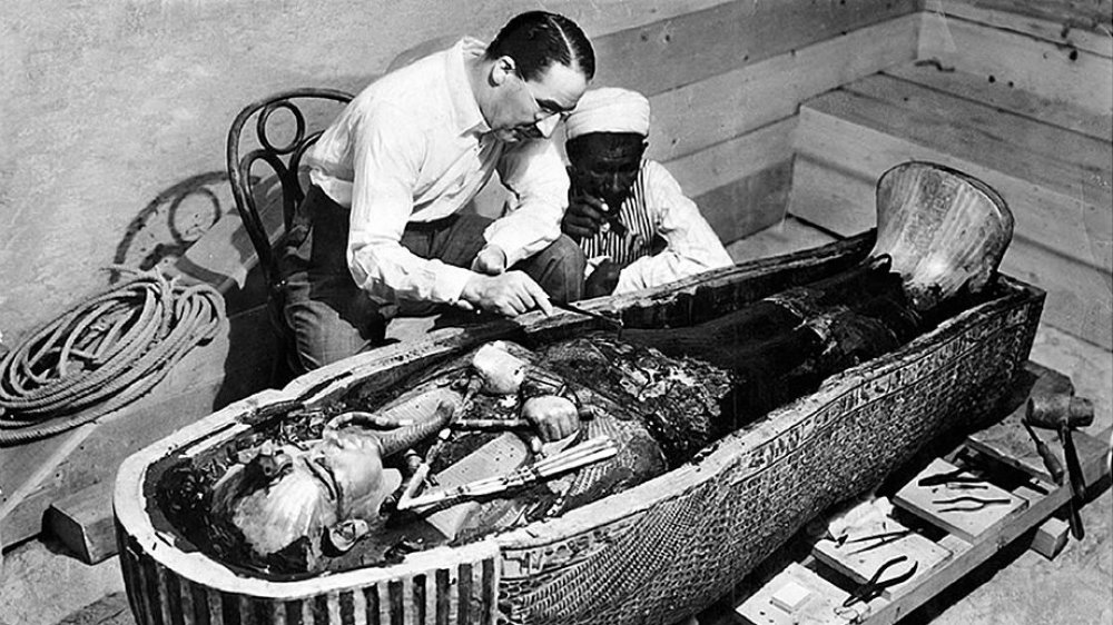 howard carter at king tut's tomb