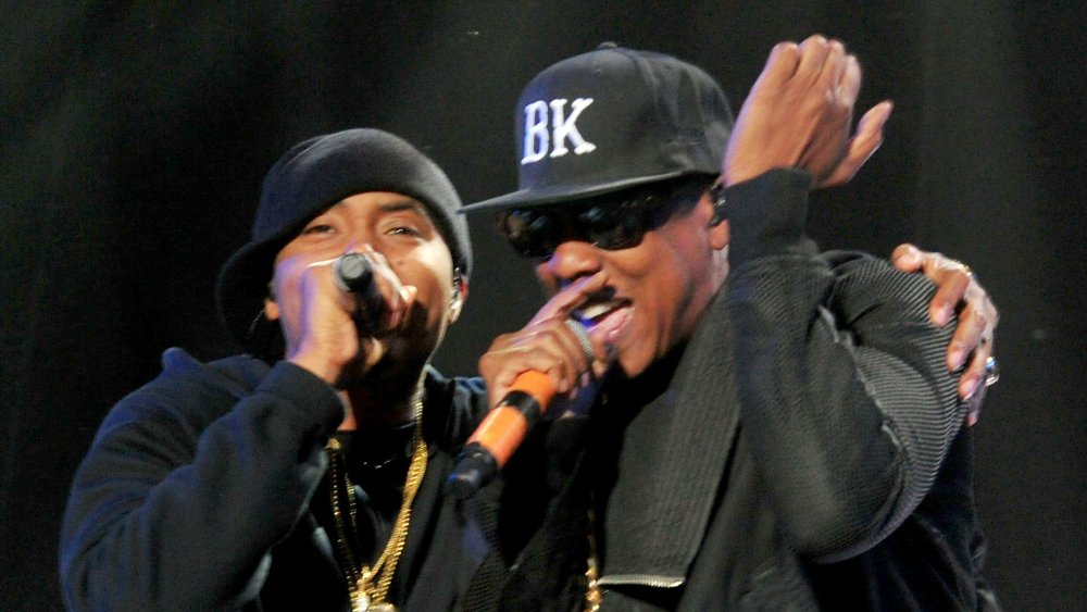 Nas and Jay-Z rapping onstage
