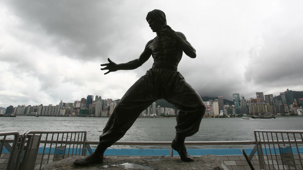 Bruce Lee statue