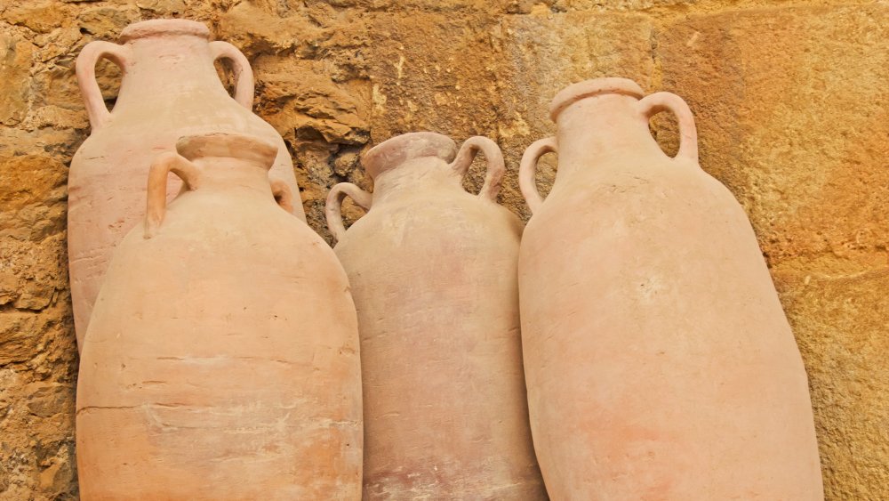 Roman wine vessels