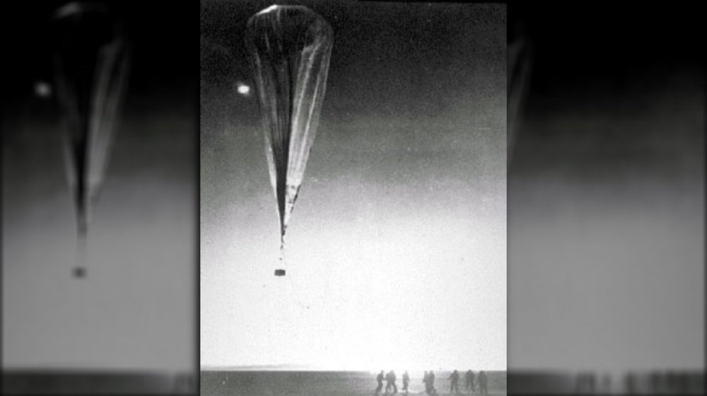 Project GENETRIX Balloon during launch, 1956