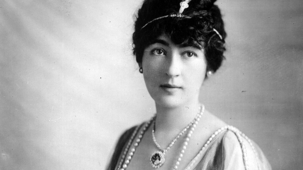 Evalyn Walsh McLean wearing the Hope Diamond