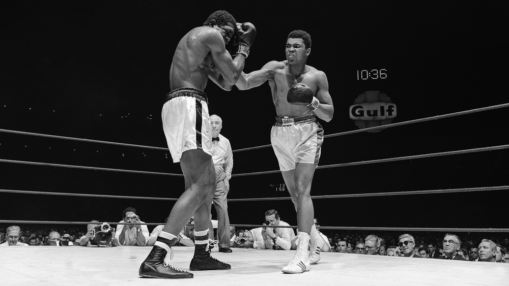 Ernie Terrell punched by Ali