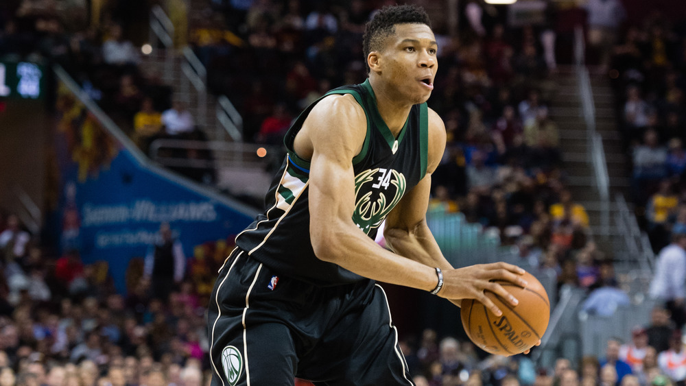 Antetokounmpo prepares to shoot