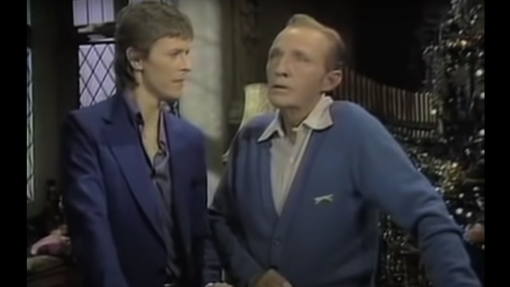 Bowie sings with Crosby