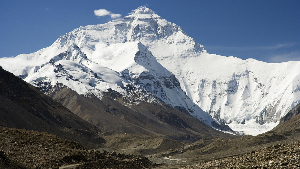 Mount Everest north face seen from the path to the base camp