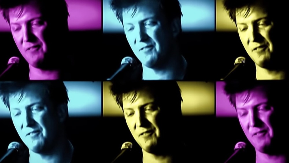 Josh Homme in video for 