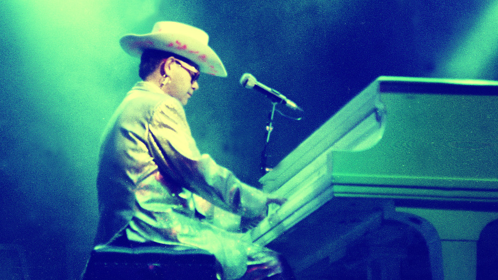 Elton John in cowboy hat