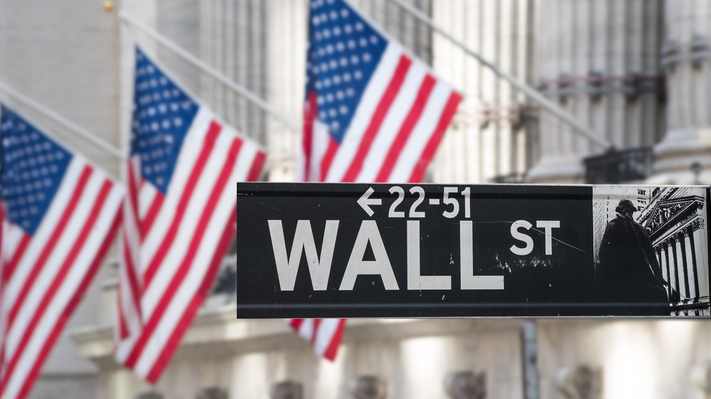 Wall Street street sign