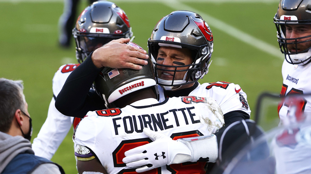 Fournette hugs Brady