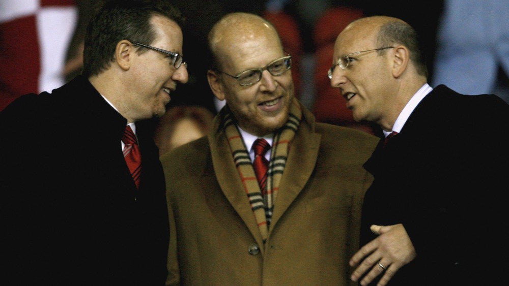 The Glazer brothers talking together