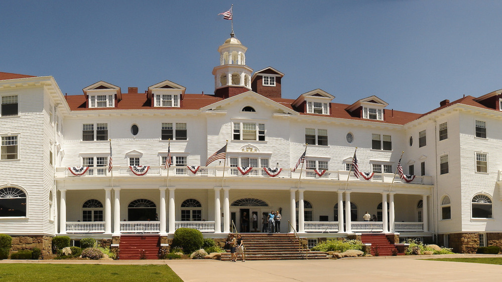 Exterior of Stanley Hotel with flag flying