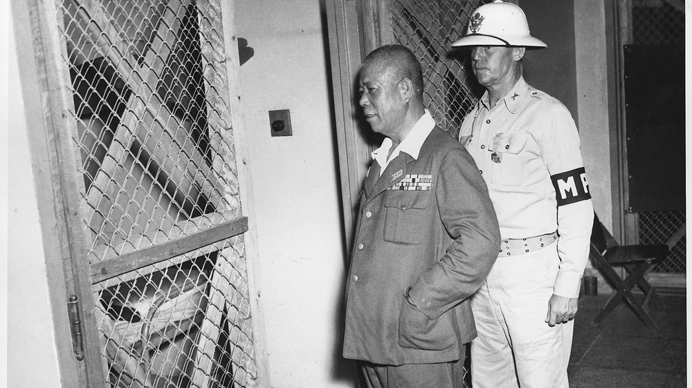 General Tomoyuki Yamashita, guarded by military police