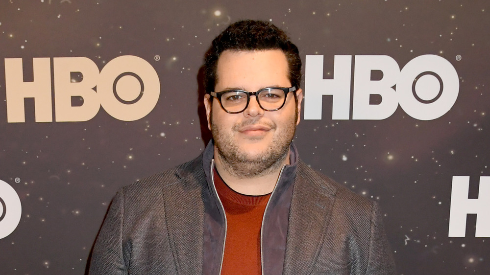 Josh Gad smiling