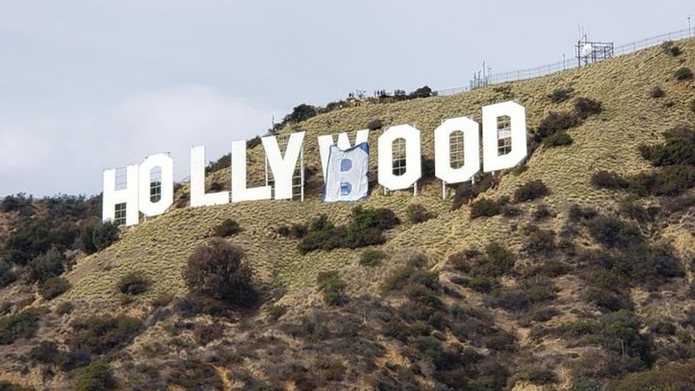'Hollywood' altered to 'Hollyboob'