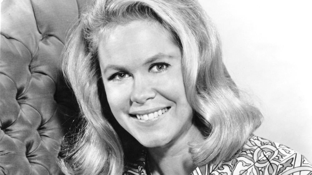 Elizabeth Montgomery smiling 