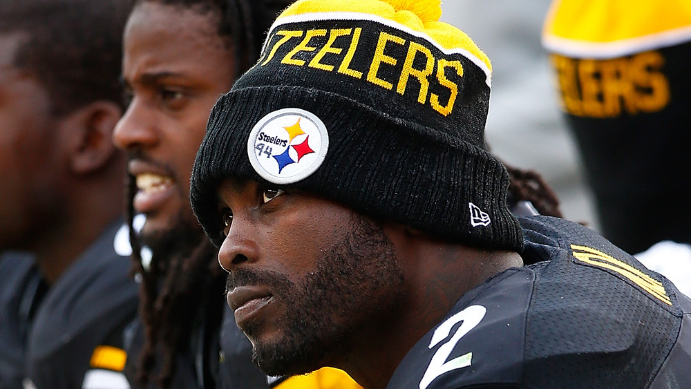 Vick on the Steelers bench