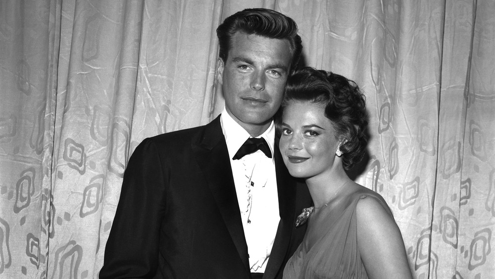 Robert Wagner and Natalie Wood pose for photos, 1958