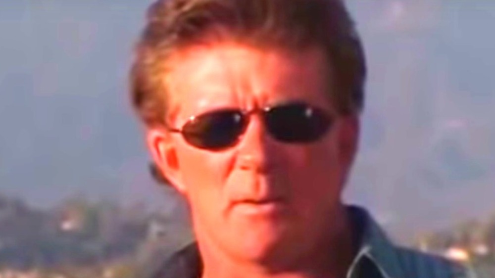Alan Thicke wearing sunglasses