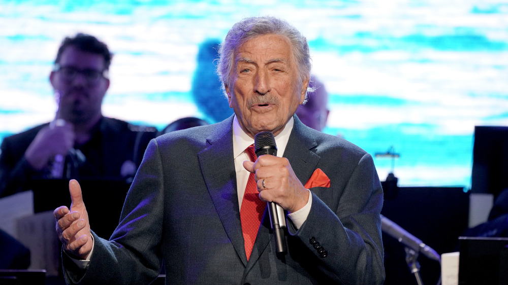 Tony Bennett with microphone