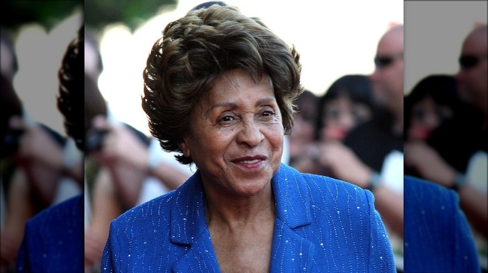 Marla Gibbs posing for a photo