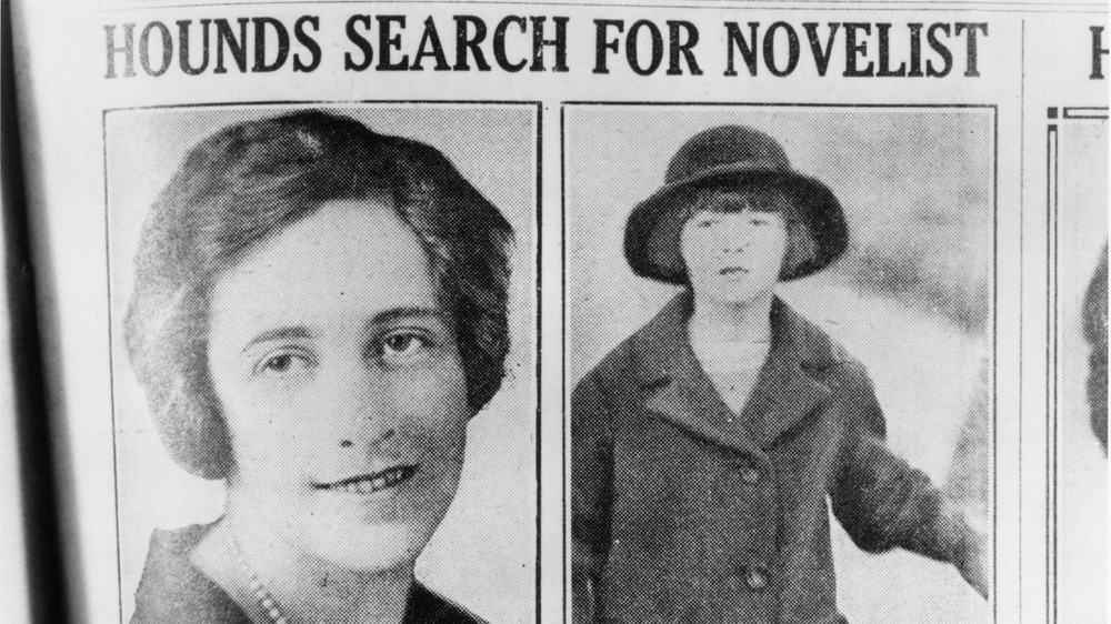 Newspaper reports the disappearance of Agatha Christie 