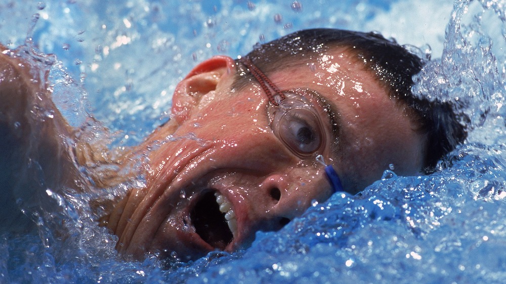 Crippen swims the 400 meter