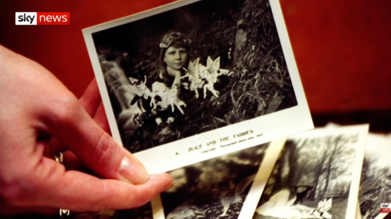 Cottingley fairies photo Antiques Roadshow