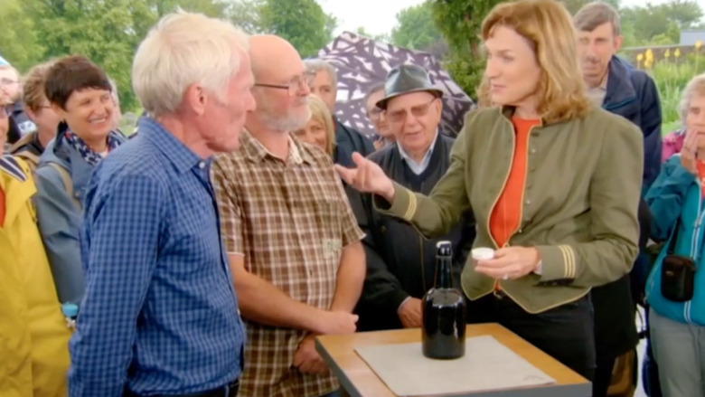 jar of urine Antiques Roadshow