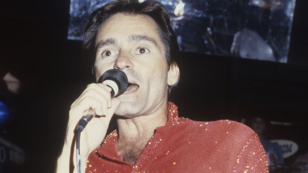 Marty Balin performing in 1984