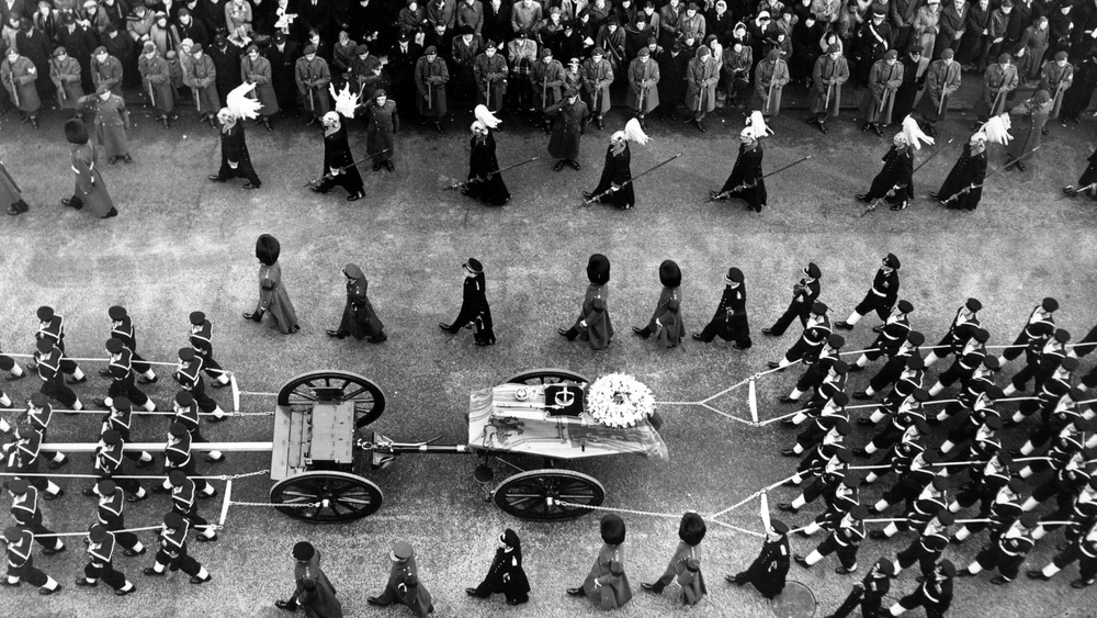 funeral procession of a british royal