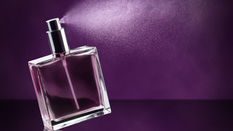 perfume bottle spray