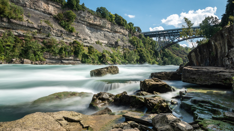 niagara river whirlpool rapids