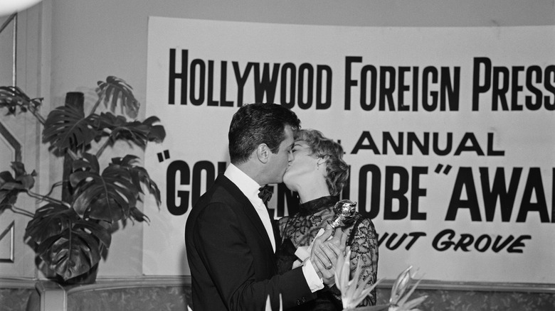 1958 Golden Globes with two people kissing 