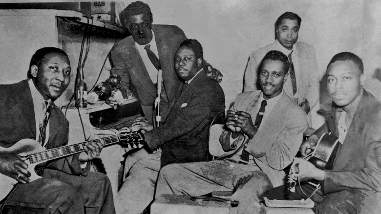 Muddy Waters in Chicago with his band in 1953