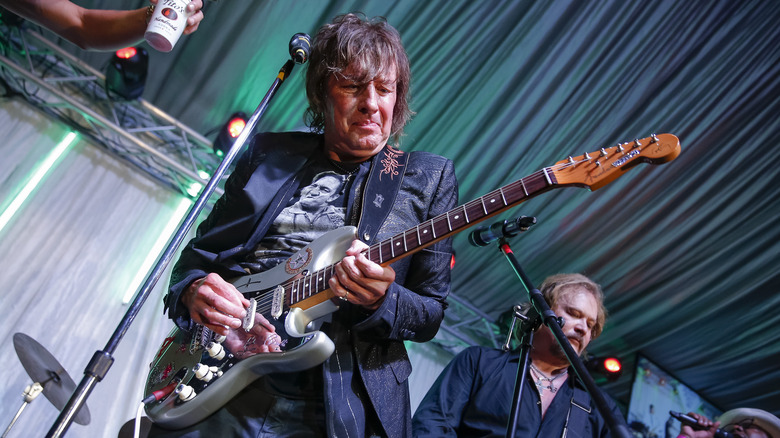 Richie Sambora playing guitar